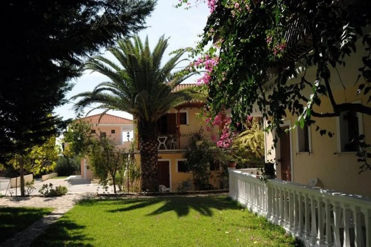 Aparthotel Helena'S Studios Livathos